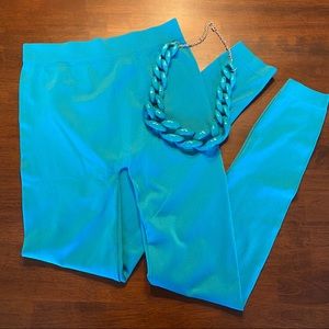 Teal leggings w/matching necklace